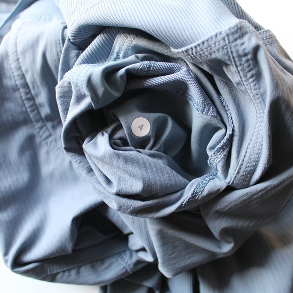 Lululemon Street To Studio 26" Pant II in Blue Denim Size 4 Swift - Picture 10 of 10